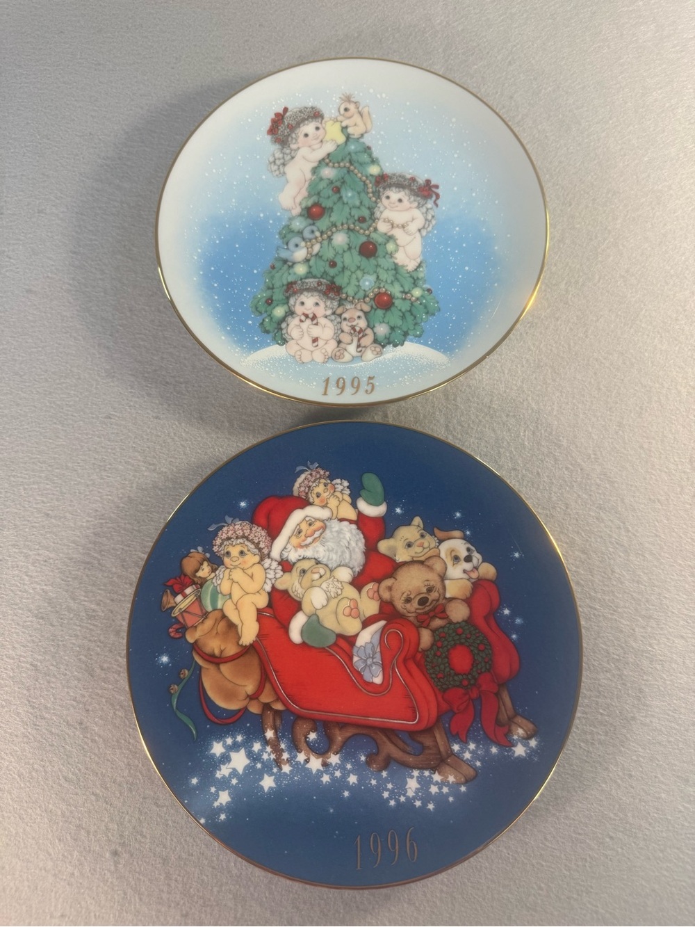 Vintage Christmas Collector Plates